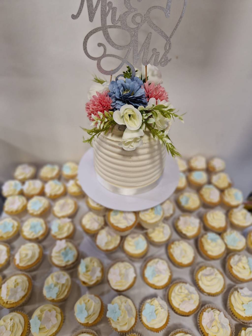 Wedding cupcakes